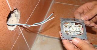 Замена розеток в Сланцах в октябре