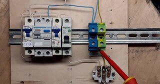 Установка устройства защитного отключения в Сланцах в октябре