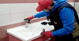 Установка раковины в Сланцах в октябре